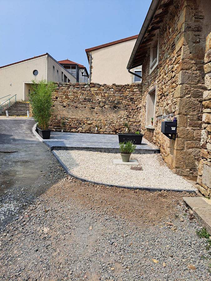 Création terrasse pavés Bouzel