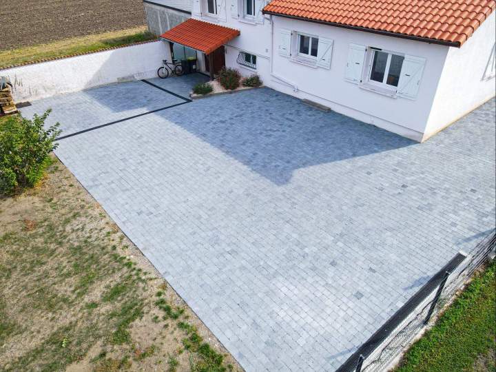 FJ (1)